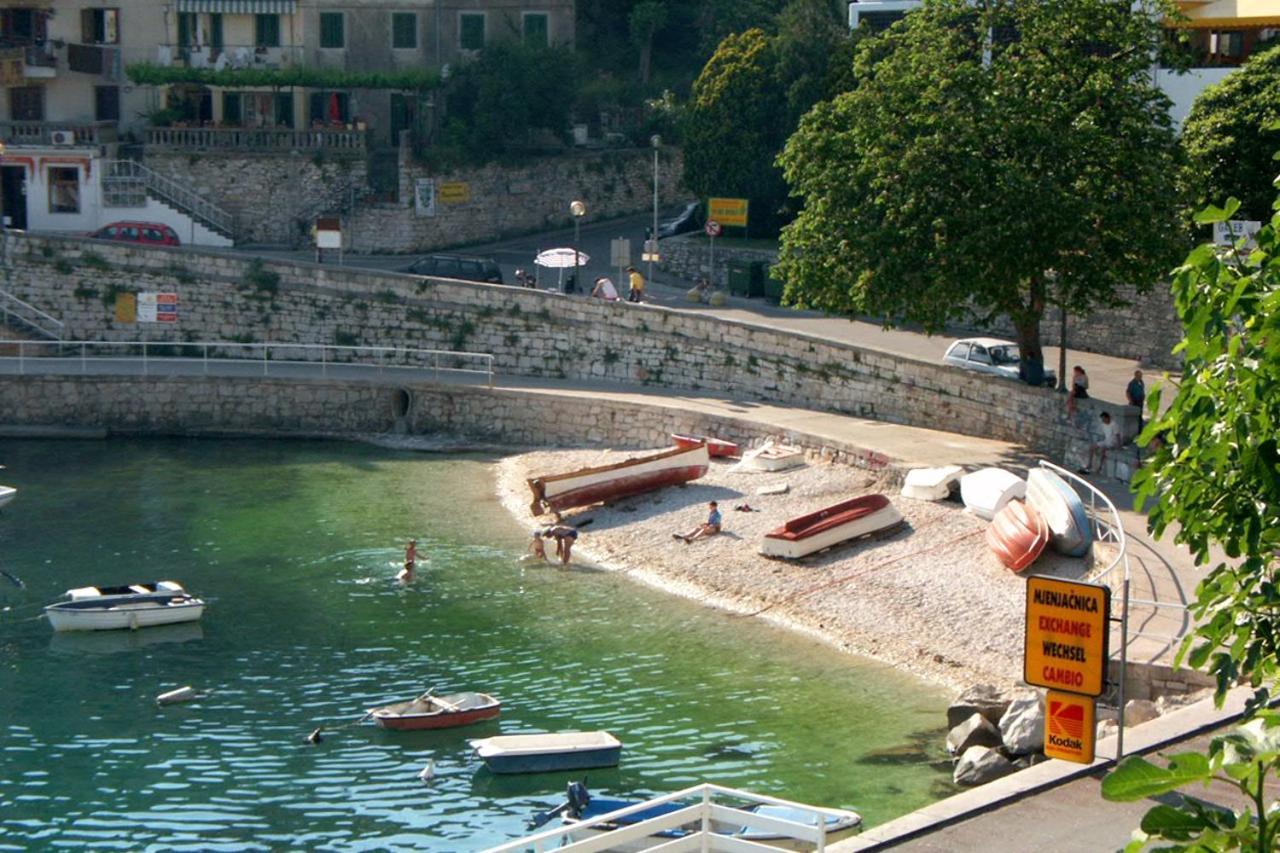 Apartments With A Parking Space Rabac, Labin - 7622 Exteriör bild