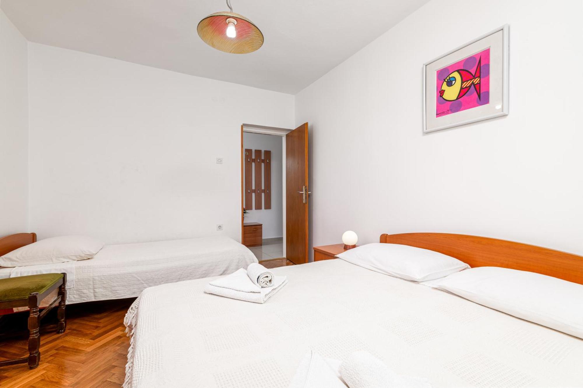 Apartments With A Parking Space Rabac, Labin - 7622 Rum bild