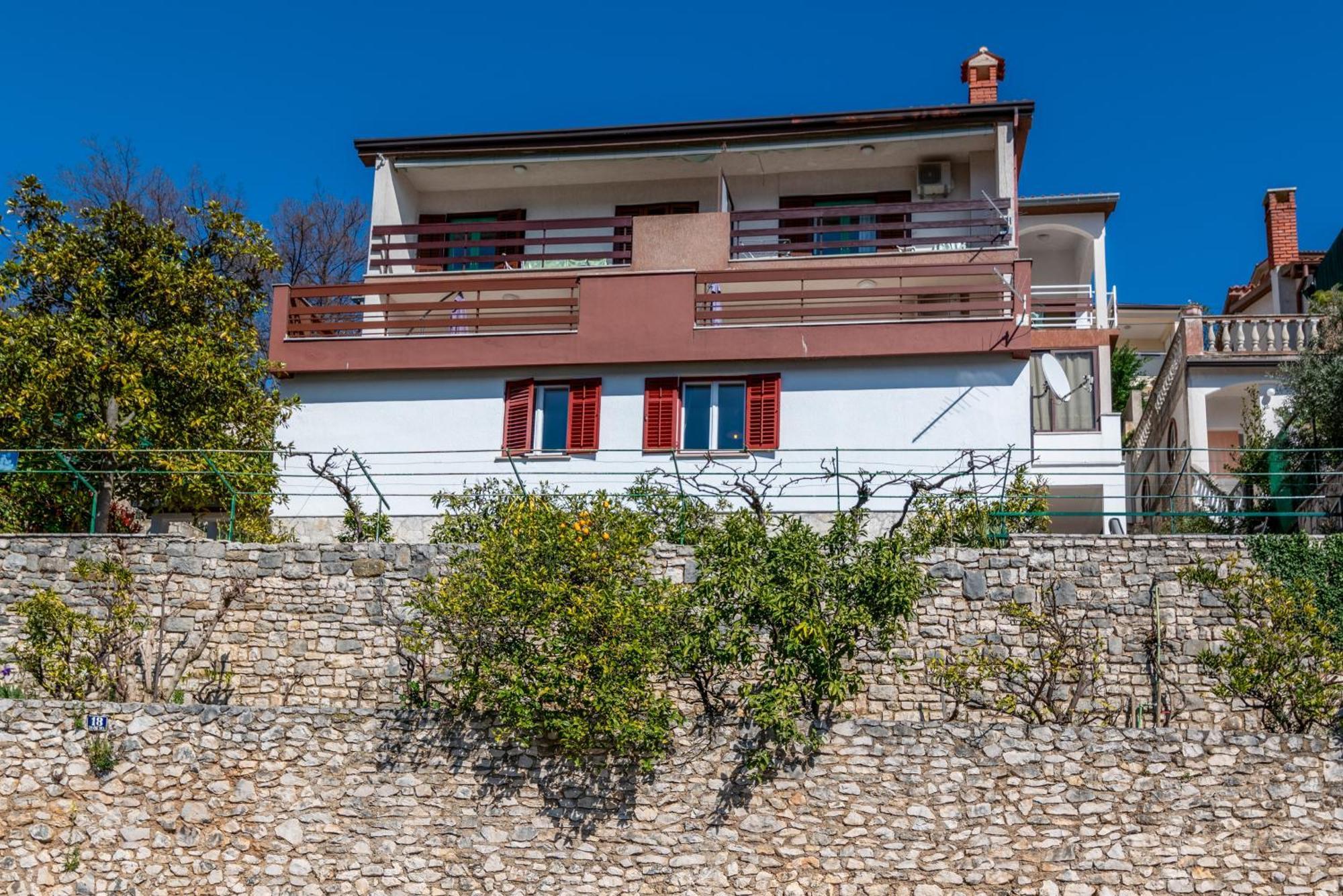 Apartments With A Parking Space Rabac, Labin - 7622 Exteriör bild