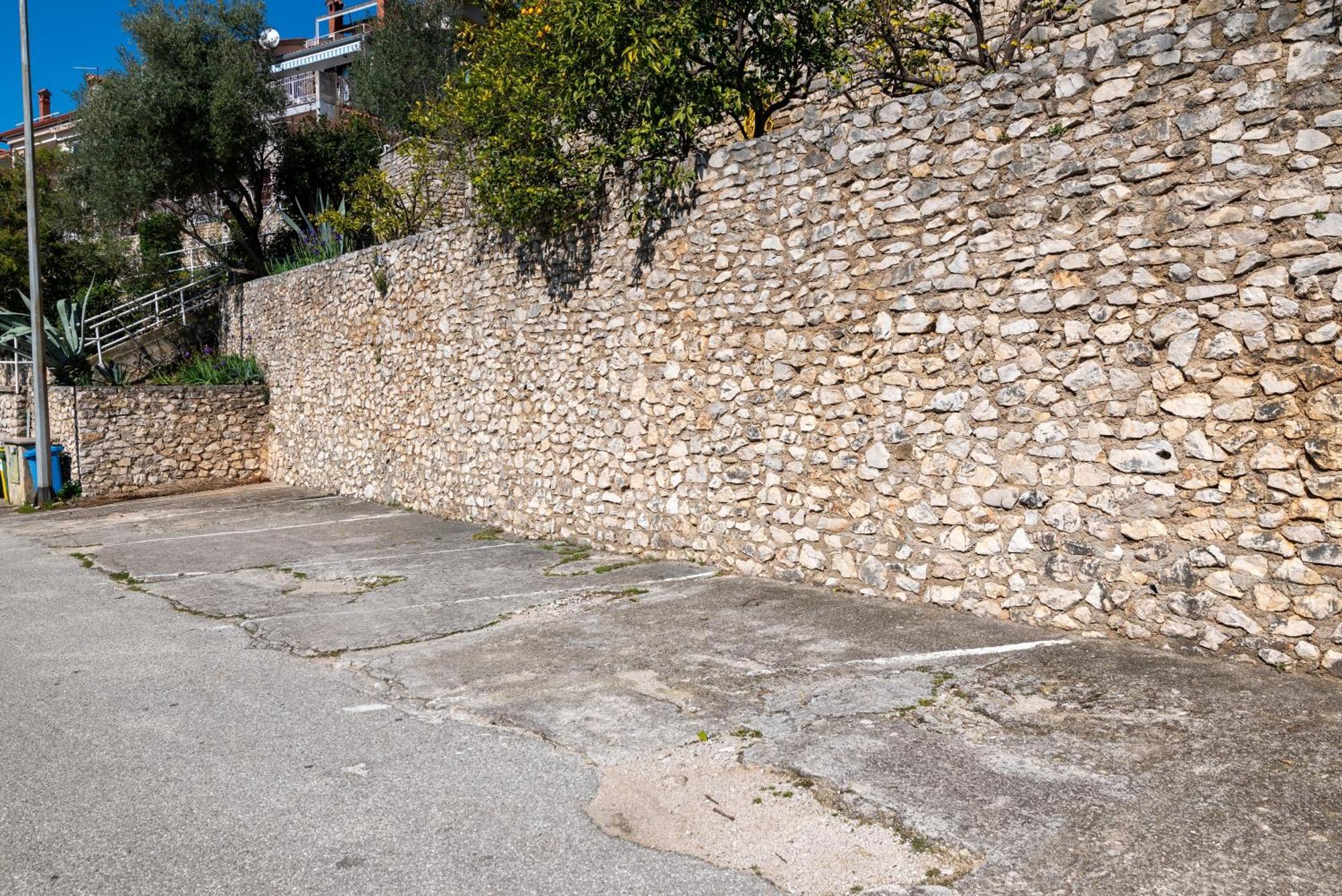 Apartments With A Parking Space Rabac, Labin - 7622 Exteriör bild